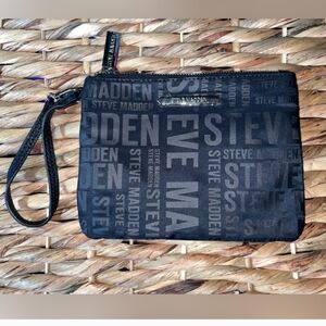 Steve Madden wristlet NWOT